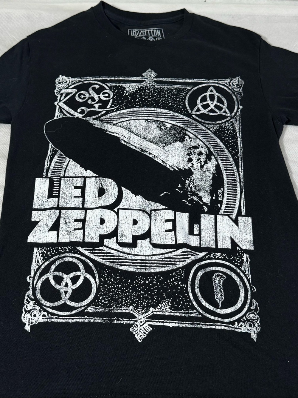 Led Zeppelin Graphic Band Tee Black Short Sleeve Official Licensed  Size  S/P